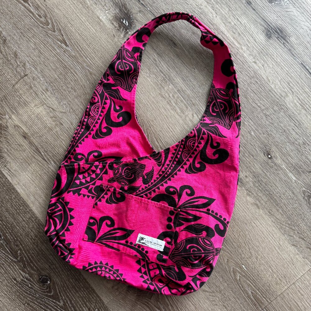 Local Design Made in Hawaii hot pink Polynesian floral tote shoulder bag / OS
